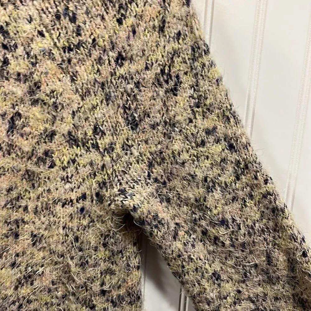 Lou & Grey crewneck multicolor eyelash sweater - Picture 3 of 6